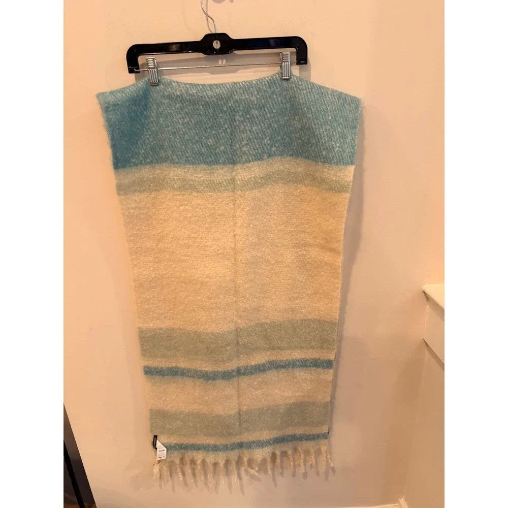 Lucky Brand Blue Cream Striped Oversized Fringe Scarf LK00240 NWT